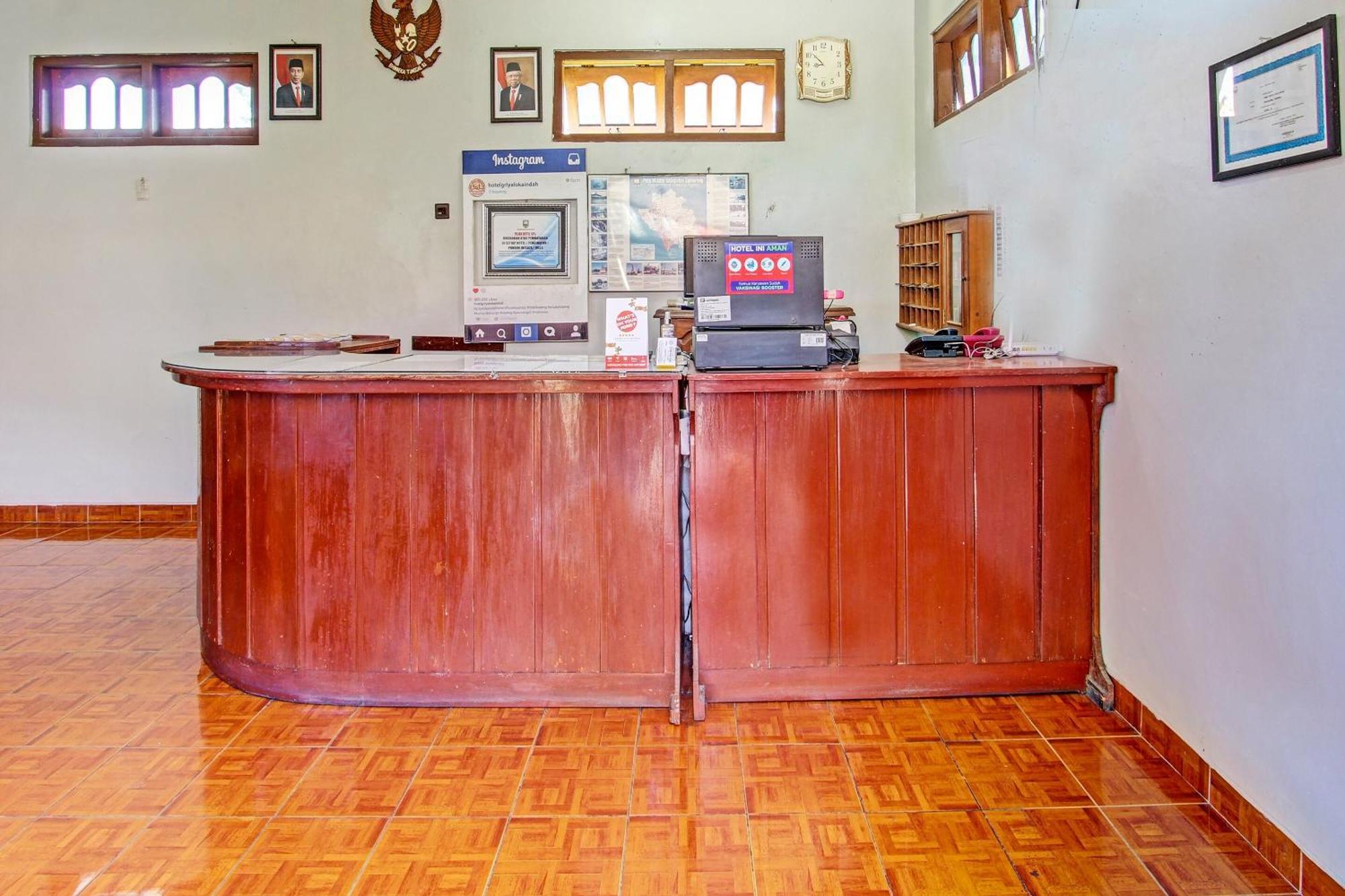 Capital O 91644 Loka Hause Hotell Salatiga Exteriör bild
