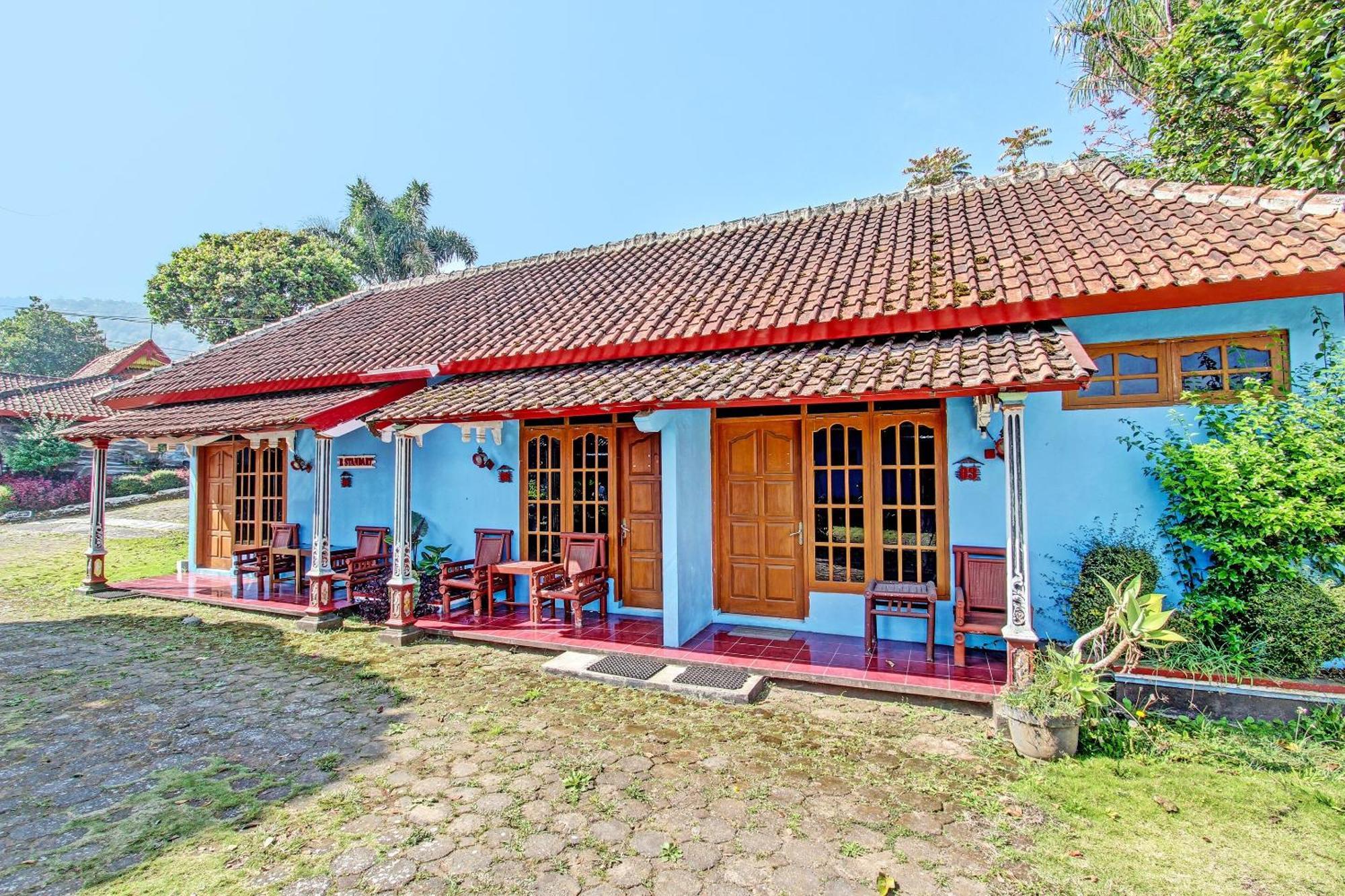 Capital O 91644 Loka Hause Hotell Salatiga Exteriör bild