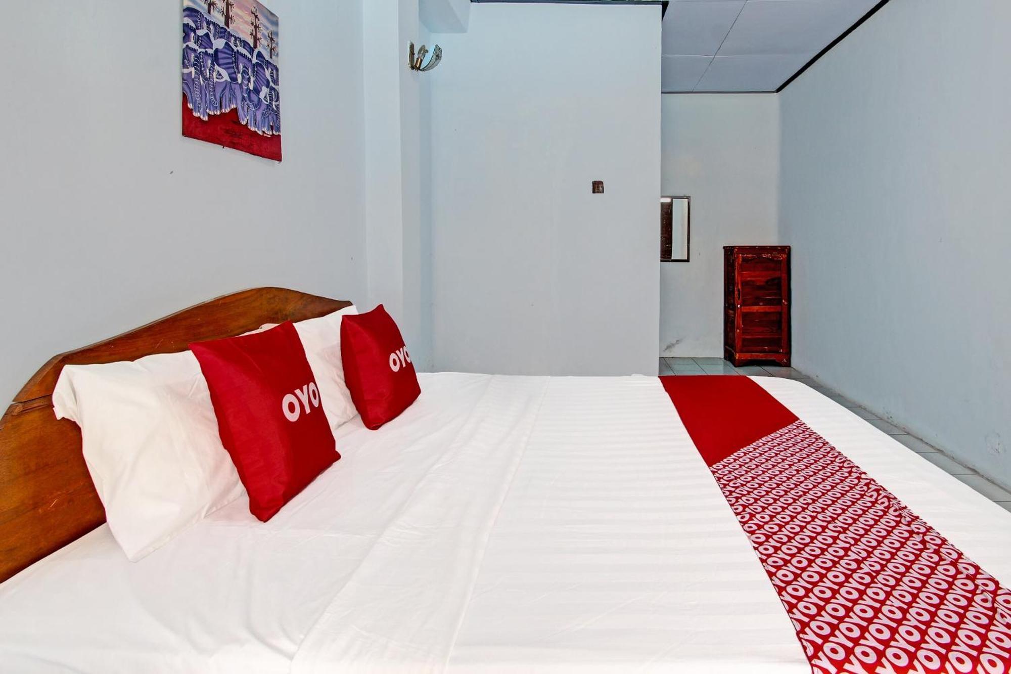 Capital O 91644 Loka Hause Hotell Salatiga Exteriör bild