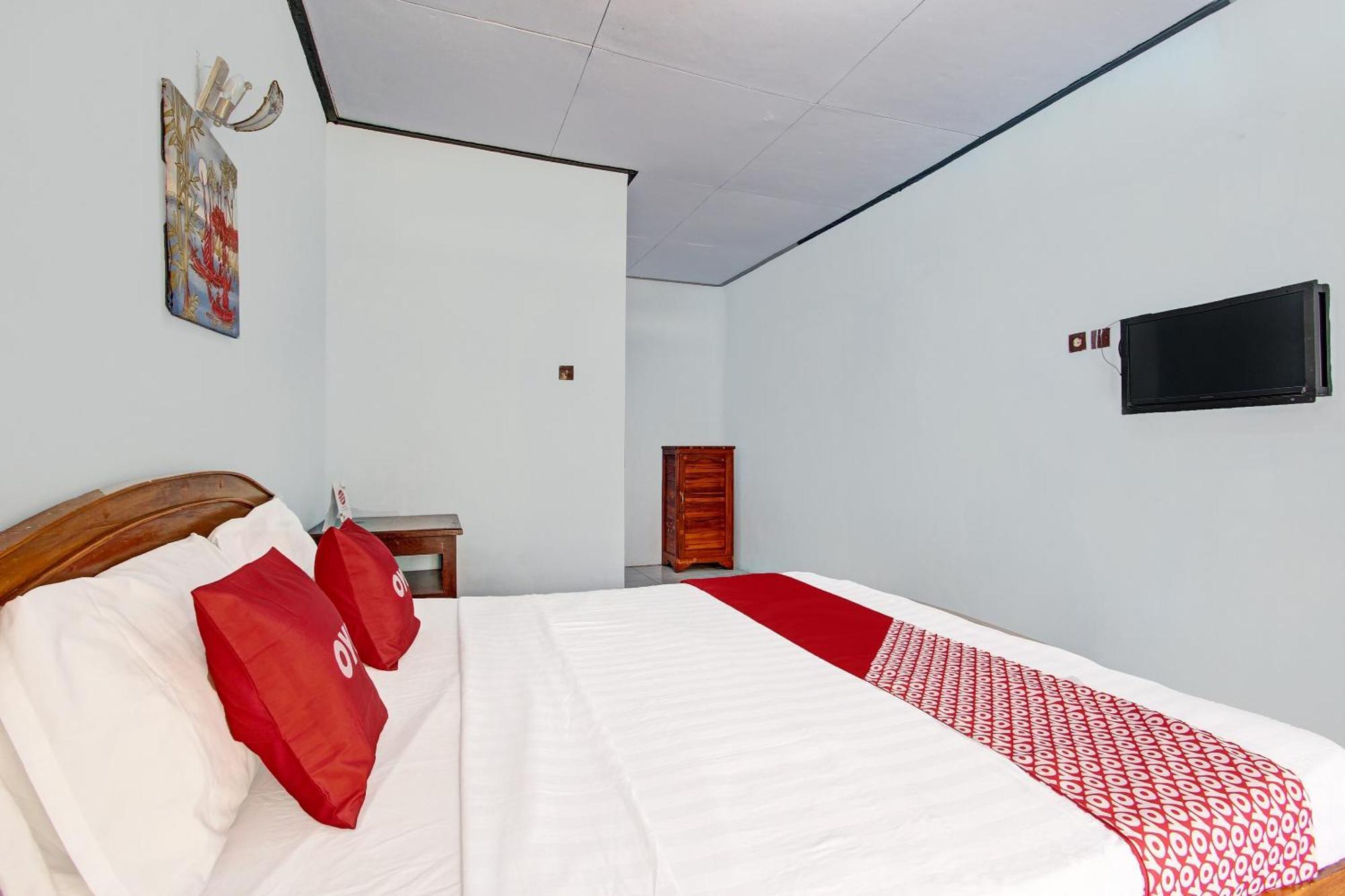 Capital O 91644 Loka Hause Hotell Salatiga Exteriör bild