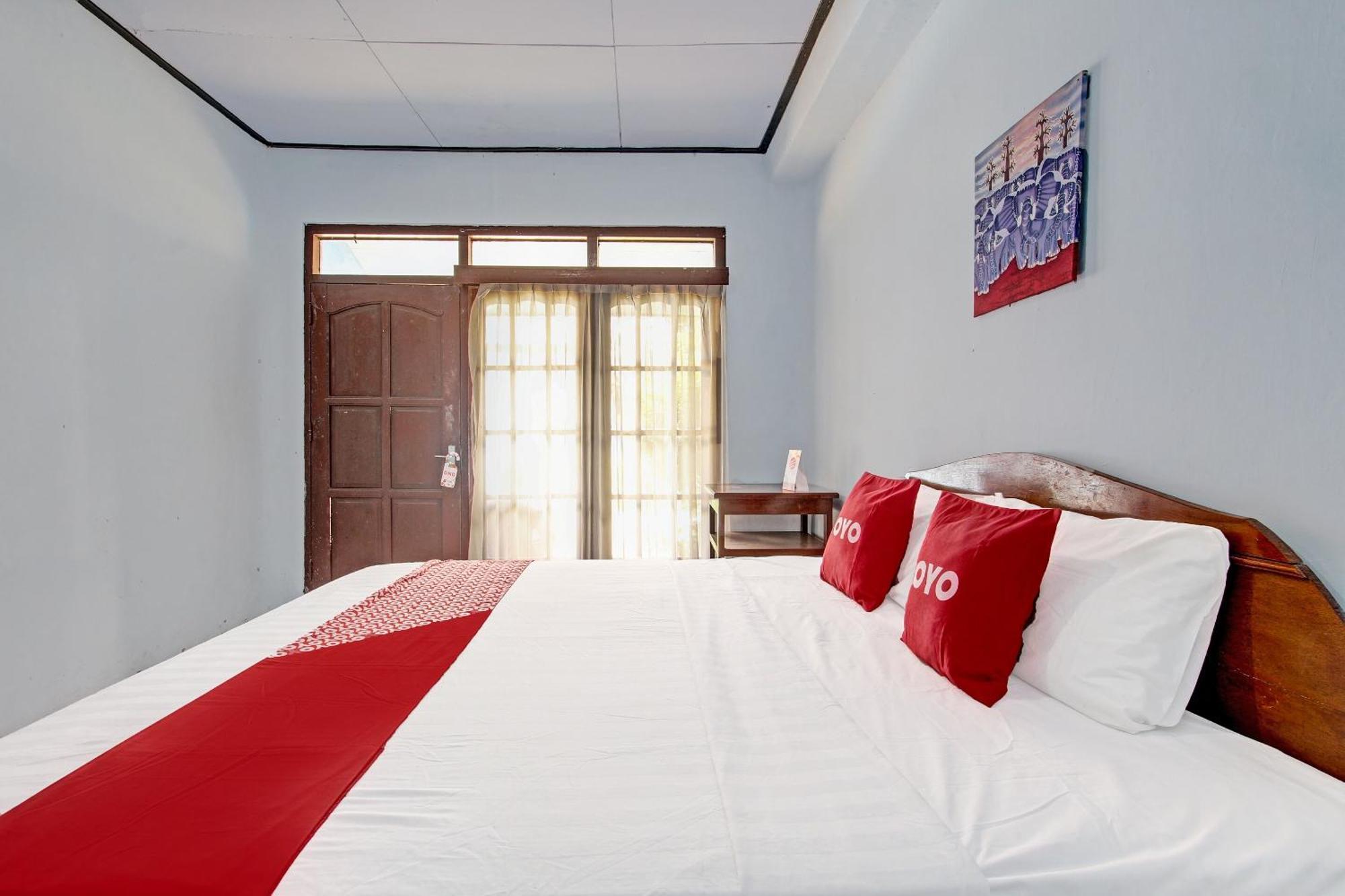 Capital O 91644 Loka Hause Hotell Salatiga Exteriör bild