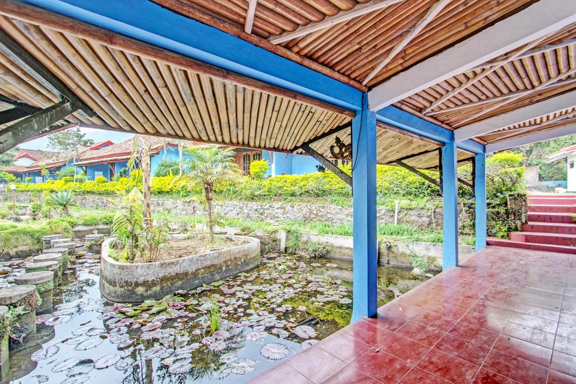 Capital O 91644 Loka Hause Hotell Salatiga Exteriör bild