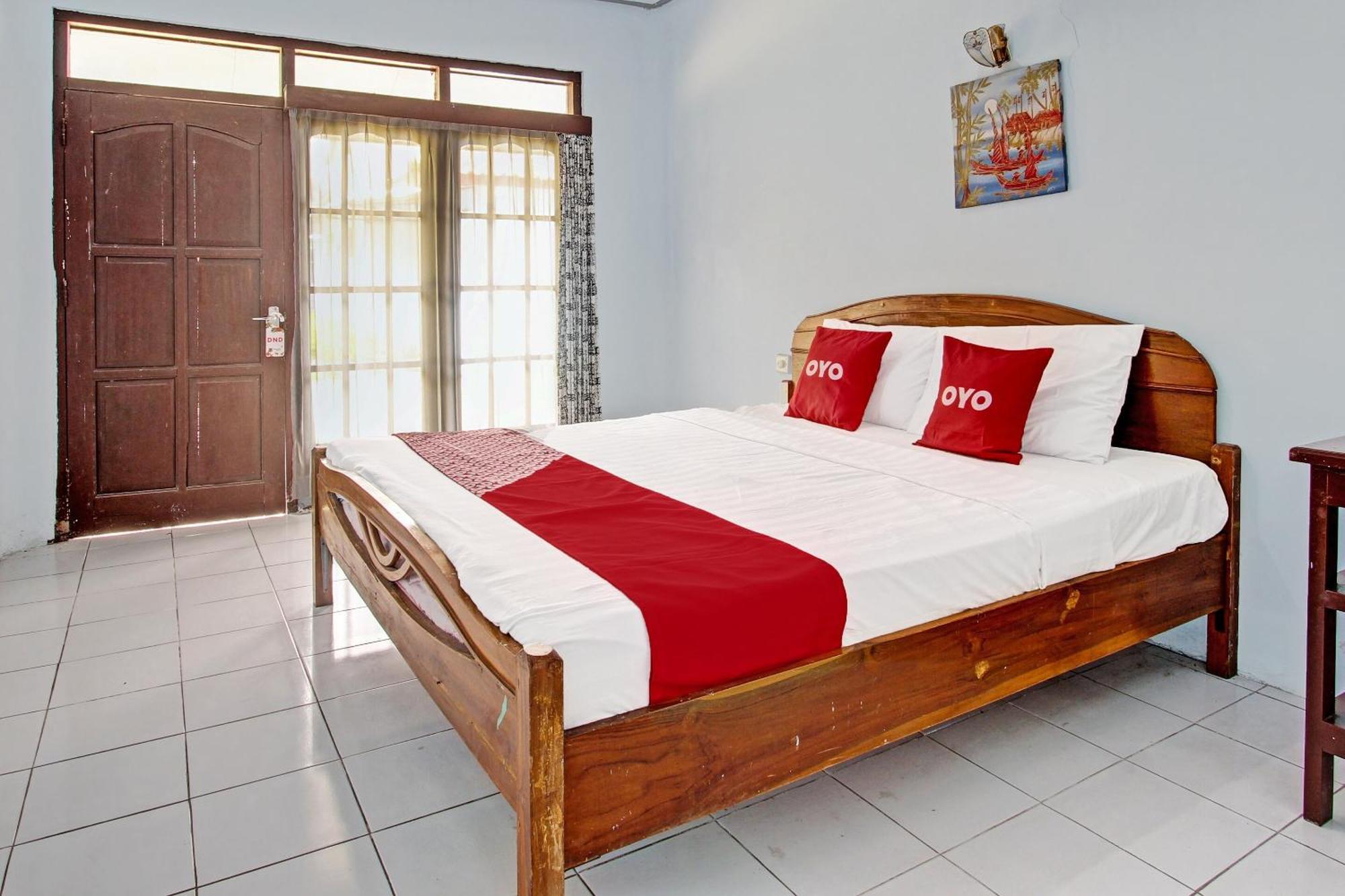 Capital O 91644 Loka Hause Hotell Salatiga Exteriör bild