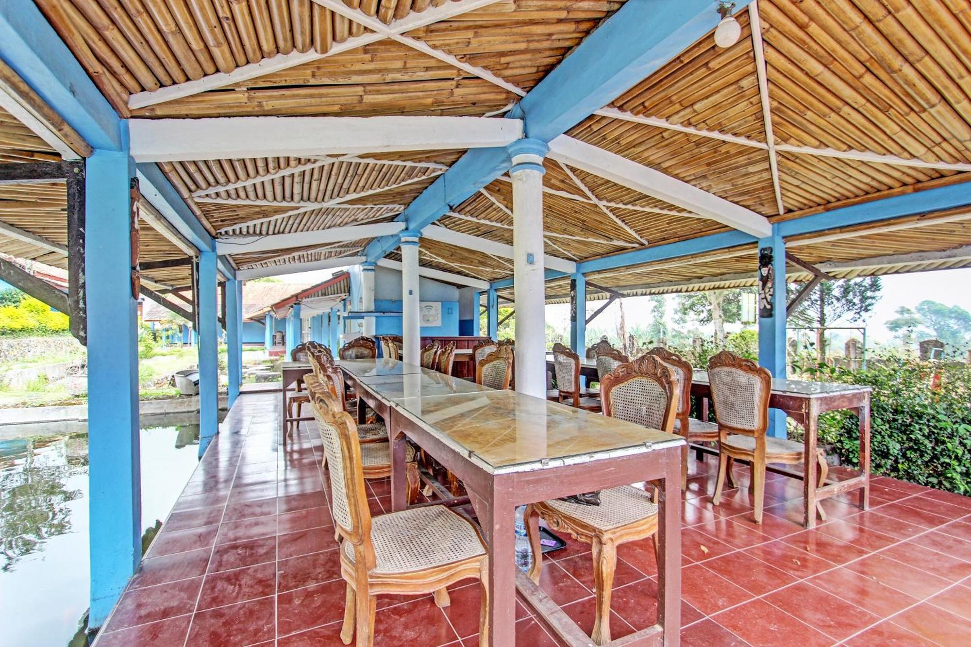 Capital O 91644 Loka Hause Hotell Salatiga Exteriör bild